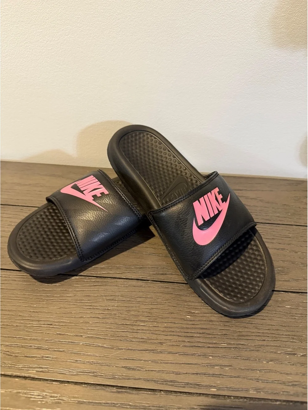 Nike Black Slide Sandals with Pink Logo Women’s Size 8